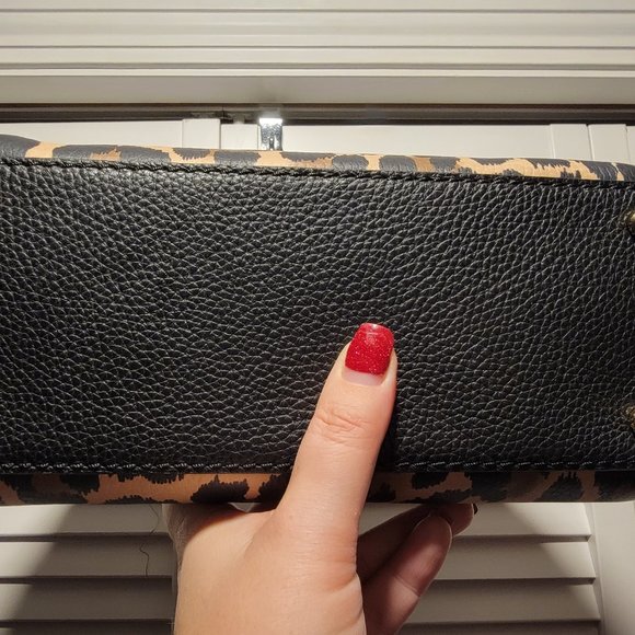 Kate Spade Dunne Lane Leopard Small Lake Crossbody - Picture 6 of 10